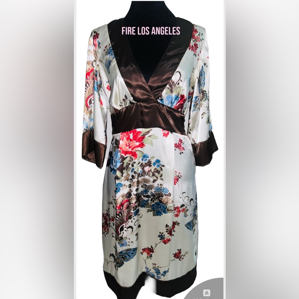 🔥Fire Los Angeles‎ Floral Kimono Style Dress Y2K 90s Style Dress🔥